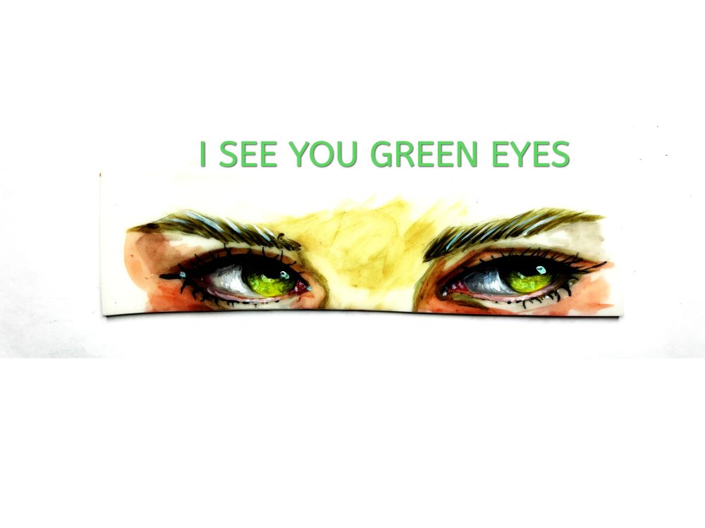 I SEE YOU COLOR CREAM  OLIVE GREEN EYES SET